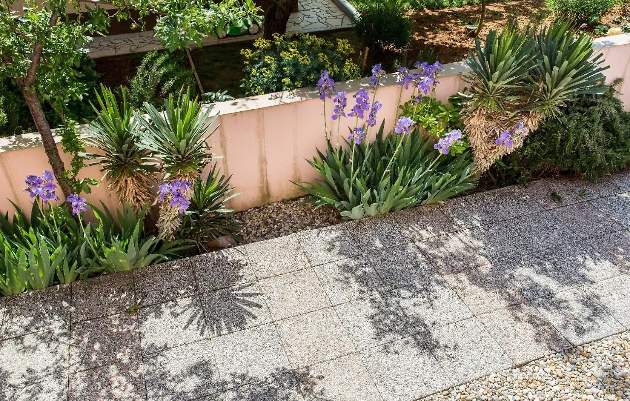 Apartmani Andreas Silo  0*, Silo (Krk) Croatia
